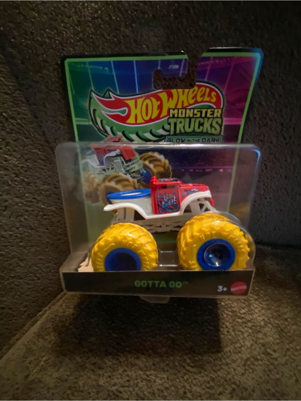 Hot Wheels 'Gotta Go’ Potty Trainer Truck - Monster Truck - Glow in the Dark